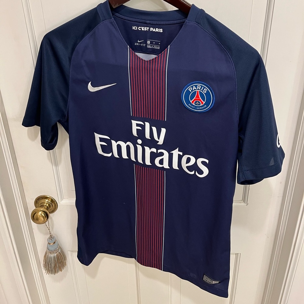 Nike PSG soccer jersey - small